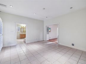 6542 Zelzah Avenue, Reseda CA 91335