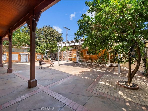7300 Sylvia Avenue, Reseda CA 91335