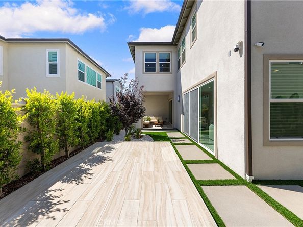 131 Bear Leaf Drive, Lake Forest CA 92630