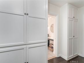 6640 De Celis, Lake Balboa CA 91406