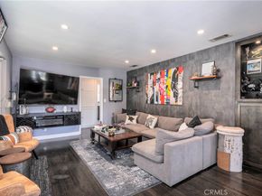 6640 De Celis, Lake Balboa CA 91406