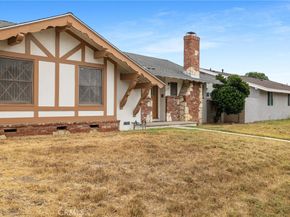 7646 De Soto Avenue, Canoga Park CA 91304