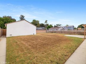 7646 De Soto Avenue, Canoga Park CA 91304
