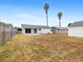 7646 De Soto Avenue, Canoga Park CA 91304