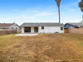 7646 De Soto Avenue, Canoga Park CA 91304