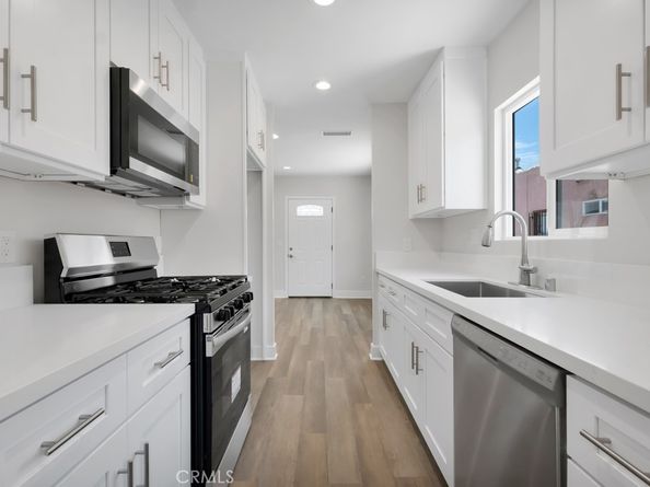 1234 W 89th Street, Los Angeles CA 90044