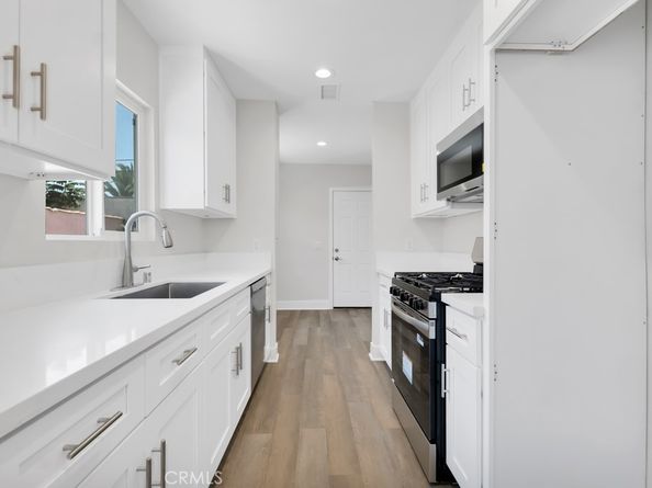 1234 W 89th Street, Los Angeles CA 90044