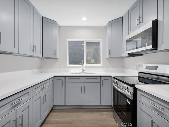 1234 W 89th Street, Los Angeles CA 90044