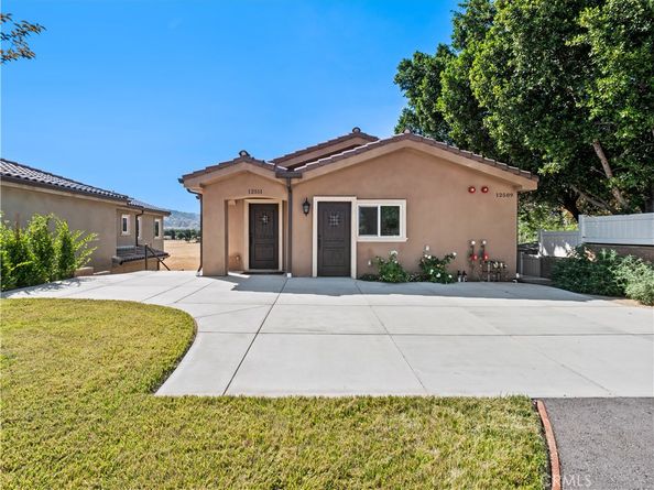 12511 125111/2 Haleh Lane, Sylmar CA 91342
