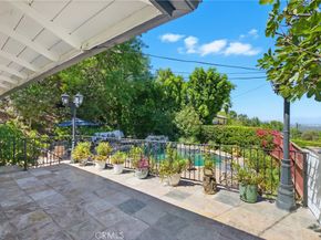 17861 Cathedral Pl, Encino CA 91316