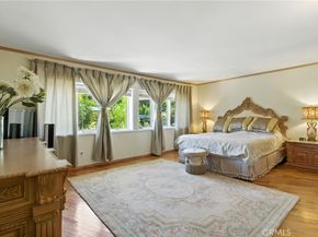 17861 Cathedral Pl, Encino CA 91316