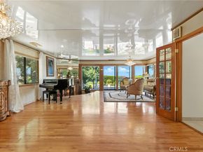 17861 Cathedral Pl, Encino CA 91316