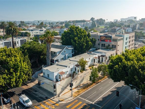 272 S Burlington Avenue, Los Angeles CA 90057