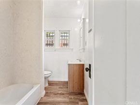 272 S Burlington Avenue, Los Angeles CA 90057