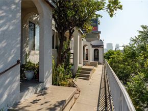 272 S Burlington Avenue, Los Angeles CA 90057