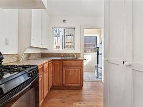 272 S Burlington Avenue, Los Angeles CA 90057