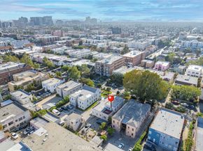 144 S Catalina Street, Los Angeles CA 90004