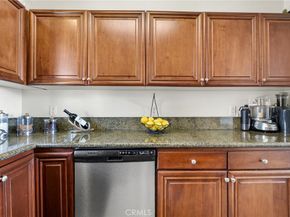 13951 Sherman Way 301, Van Nuys CA 91405