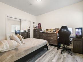 13951 Sherman Way 301, Van Nuys CA 91405