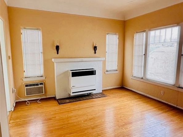 1156 Gordon Street, Los Angeles CA 90038