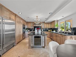8000 Oceanus Drive, Los Angeles CA 90046