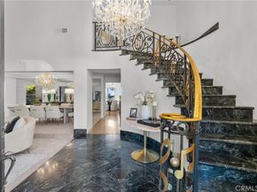 8000 Oceanus Drive, Los Angeles CA 90046