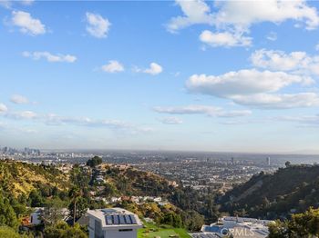 8000 Oceanus Drive