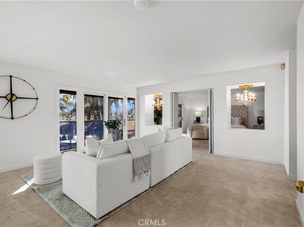 8000 Oceanus Drive, Los Angeles CA 90046