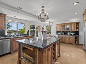 8000 Oceanus Drive, Los Angeles CA 90046