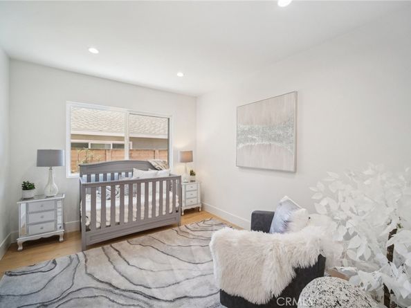 9540 Donna Avenue, Northridge CA 91324
