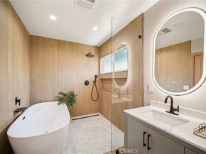 9540 Donna Avenue, Northridge CA 91324