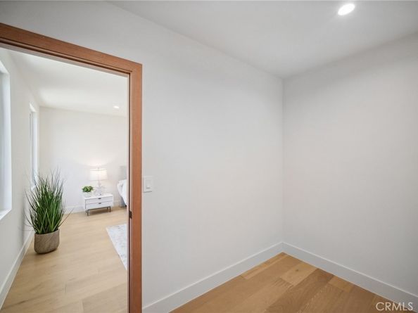 9540 Donna Avenue, Northridge CA 91324