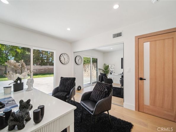 9540 Donna Avenue, Northridge CA 91324