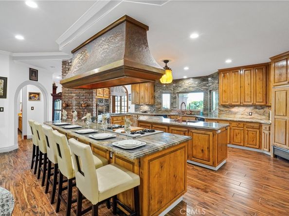 10425 Melvin Avenue, Porter Ranch CA 91326