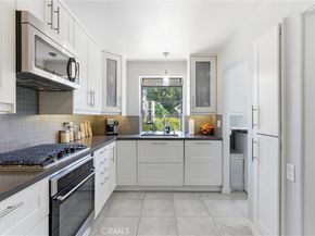 526 N Toluca Park Drive, Burbank CA 91505