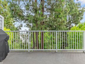 1418 Brett 303, San Pedro CA 90732