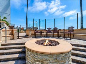 610 #214 The Village, Redondo Beach CA 90277