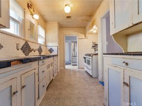 1946 W 85th, Los Angeles CA 90047