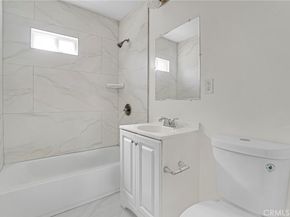 11513 Berendo, Los Angeles CA 90044