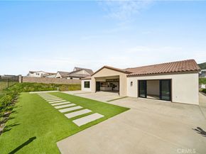 18431 Boulder Blf, Silverado CA 92676