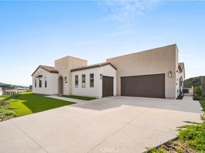 18431 Boulder Blf, Silverado CA 92676