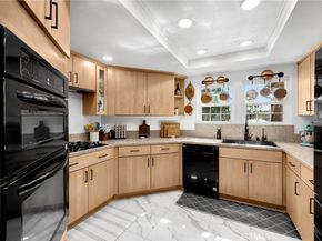 2163 Pinot Circle, Upland CA 91784