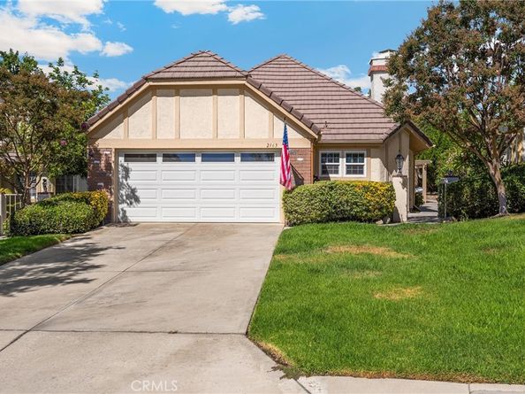 2163 Pinot Circle, Upland CA 91784