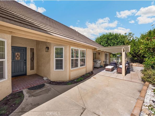 2163 Pinot Circle, Upland CA 91784