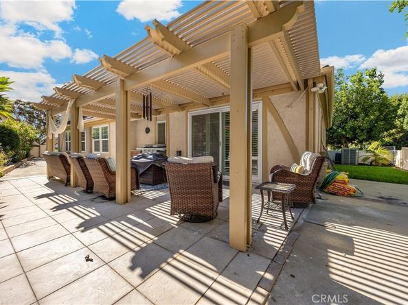 2163 Pinot Circle, Upland CA 91784