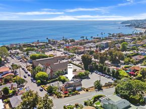 390 Saint Anns Drive, Laguna Beach CA 92651