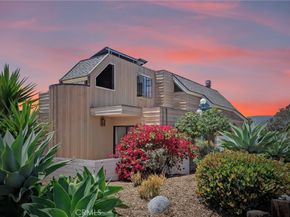390 Saint Anns Drive, Laguna Beach CA 92651