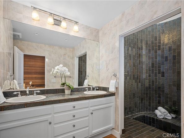 390 Saint Anns Drive, Laguna Beach CA 92651