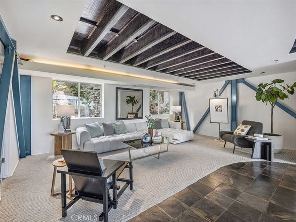 686 Diamond Street, Laguna Beach CA 92651