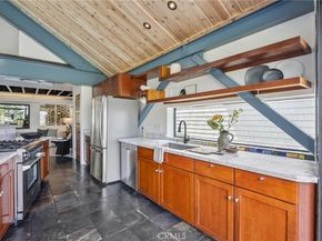 686 Diamond Street, Laguna Beach CA 92651